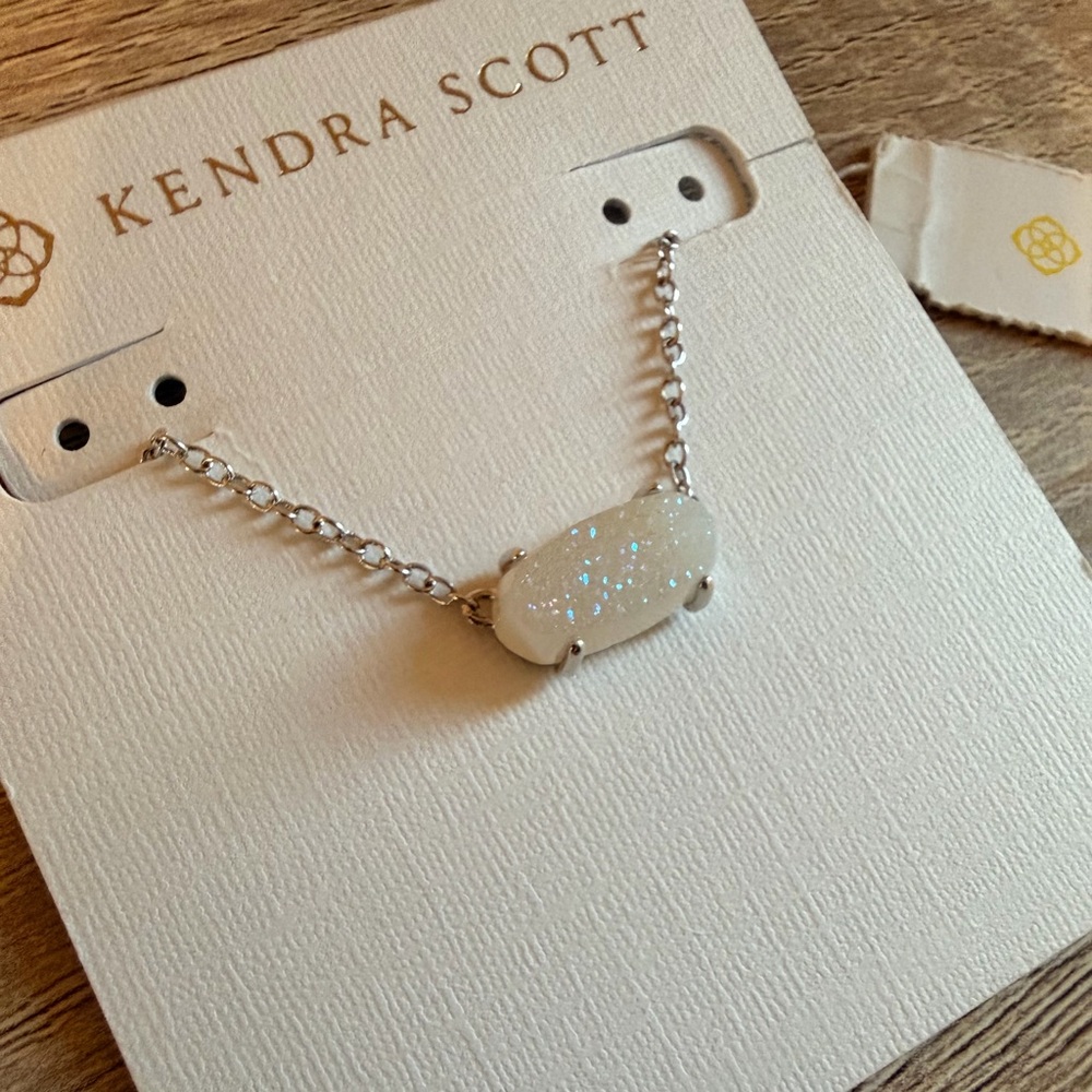 NWT Kendra Scott Ever Necklace in Silver with Iridescent Drusy